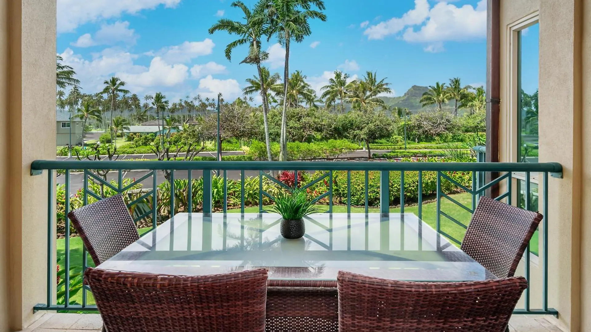 Waipouli Beach Resort And Spa Kauai By Outrigger Kapa'a